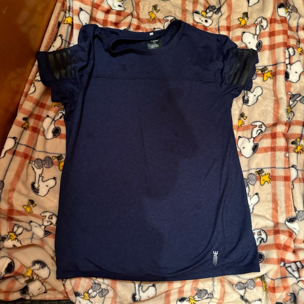 AE ACTIVE navy short sleeve